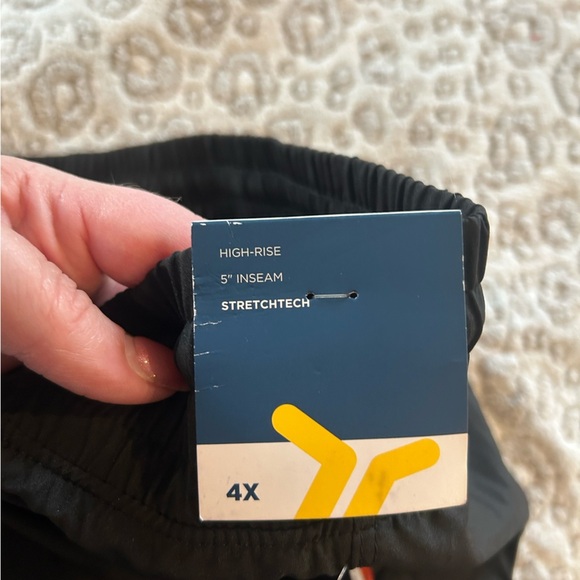 NWT Old Navy Plus Size 4X Shorts - Picture 6 of 6